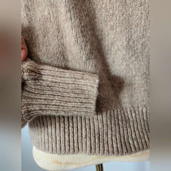 ASTR- The Label Dashwood Collar Puffed Sleeve Wool Sweater In Taupe. Size Medium - Picture 8 of 12